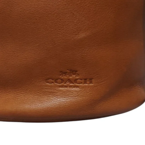 Coach Large Saddle Leather Duffle Shoulder Bag Great Condition No. 32282 - Picture 4 of 12